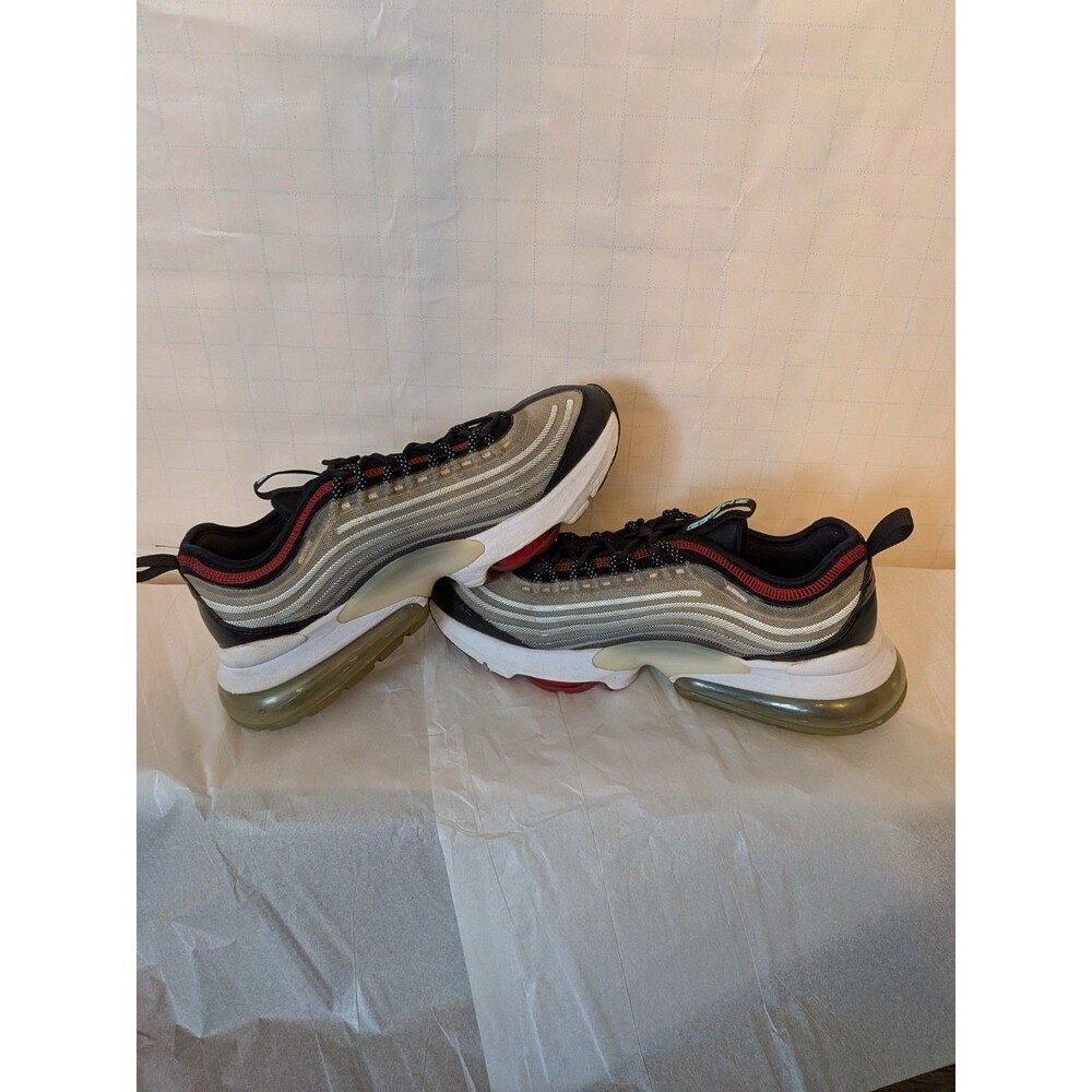 Nike Air Max Zoom 950 / White Chili Red/Black/Size: US 11